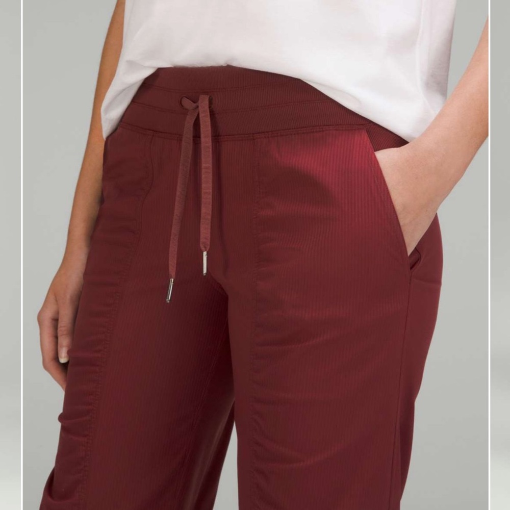 Lululemon Dance Studio Mid-Rise Jogger
Red Merlot - Picture 3 of 6